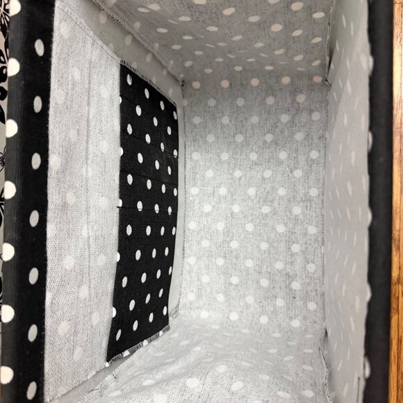 TWO Foldable Magazine Yarn Caddies Holder Floral & Polka Dot Designs Lightweight - Picture 5 of 8